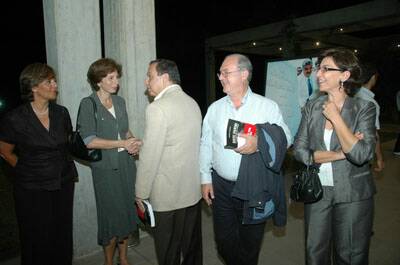 centre-signature-hariri-20061011-009