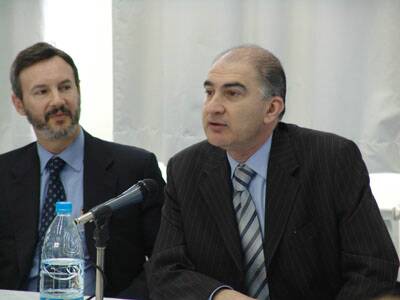 salle-multimedia-raymond-debbane-20060313-34