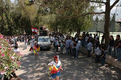 ter-defile-20060511-02