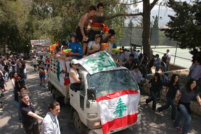 ter-defile-20060511-03