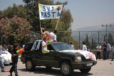 ter-defile-20060511-12