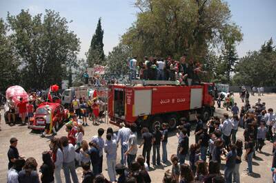 ter-defile-20060511-29