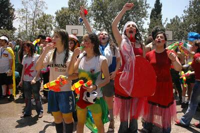 ter-defile-20060511-46